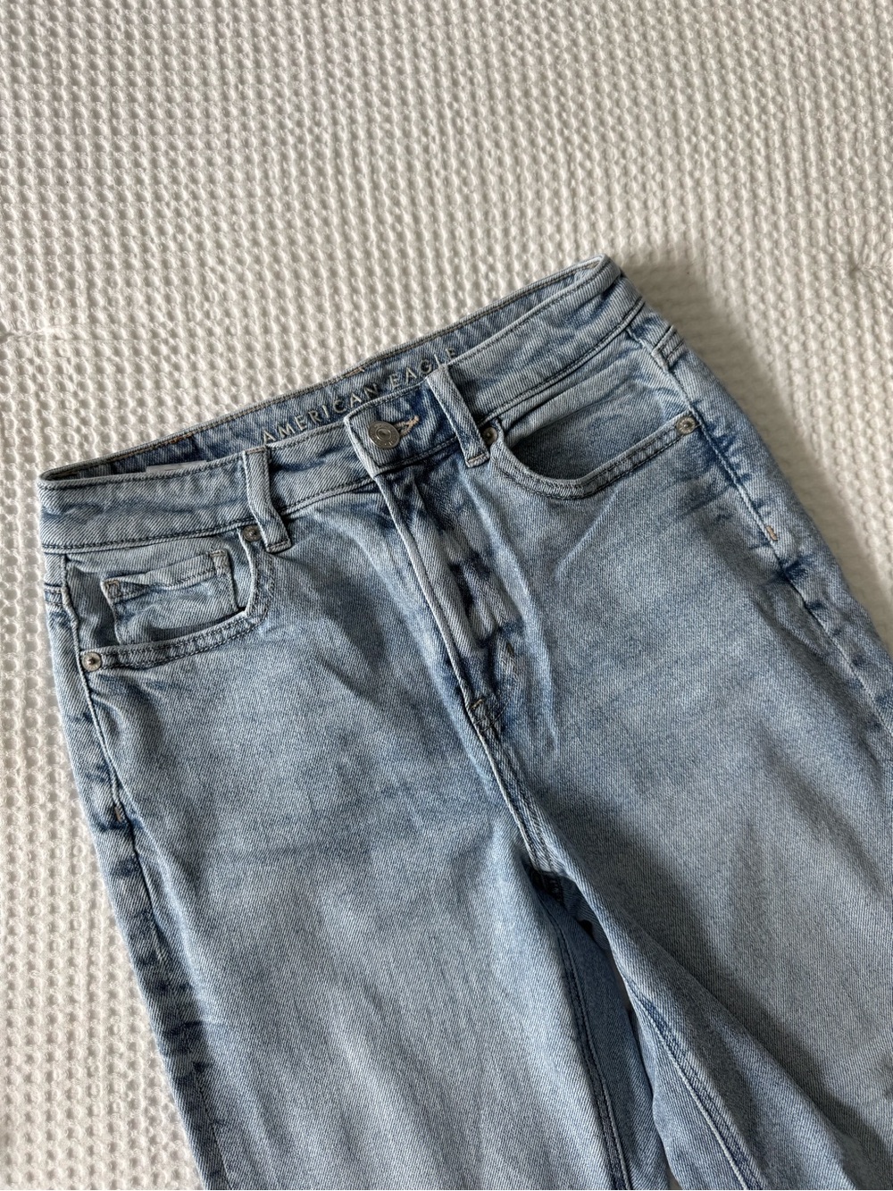 American Eagle Light Wash High-Rise Jeans